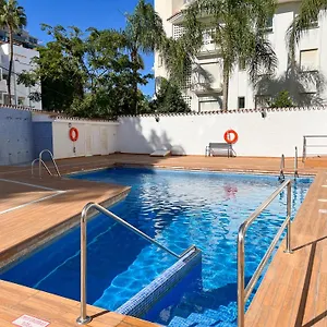 playa-carihuela-torremolinos-malaga.hotelsinnerja.org/