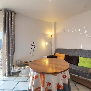 Apartamento Mccoy Avenida 3, Macael